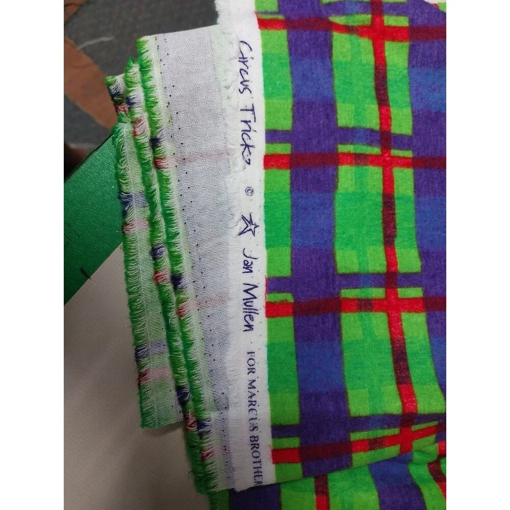 1 1/2 Yards 42